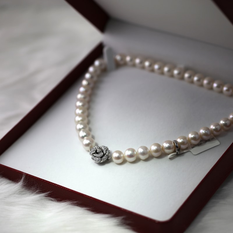 Pearl necklace